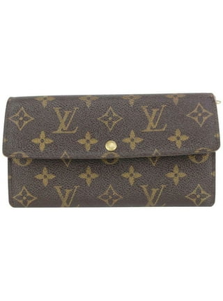 Custom Painting a Louis Vuitton Wallet with Bubbles 