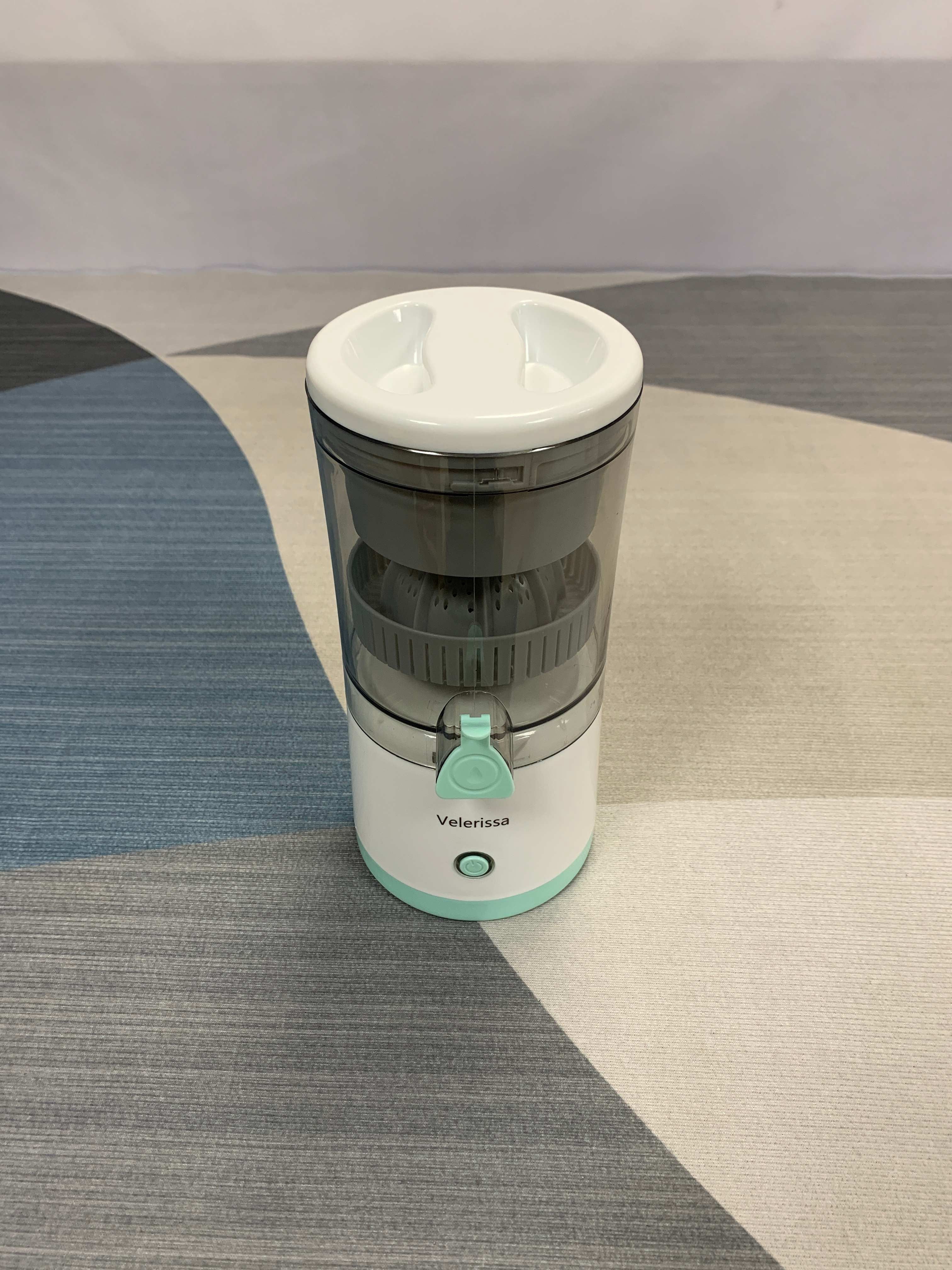 Velerissa Juice machines Portable slow juicer - Stainless steel spiral squeezing, mint green