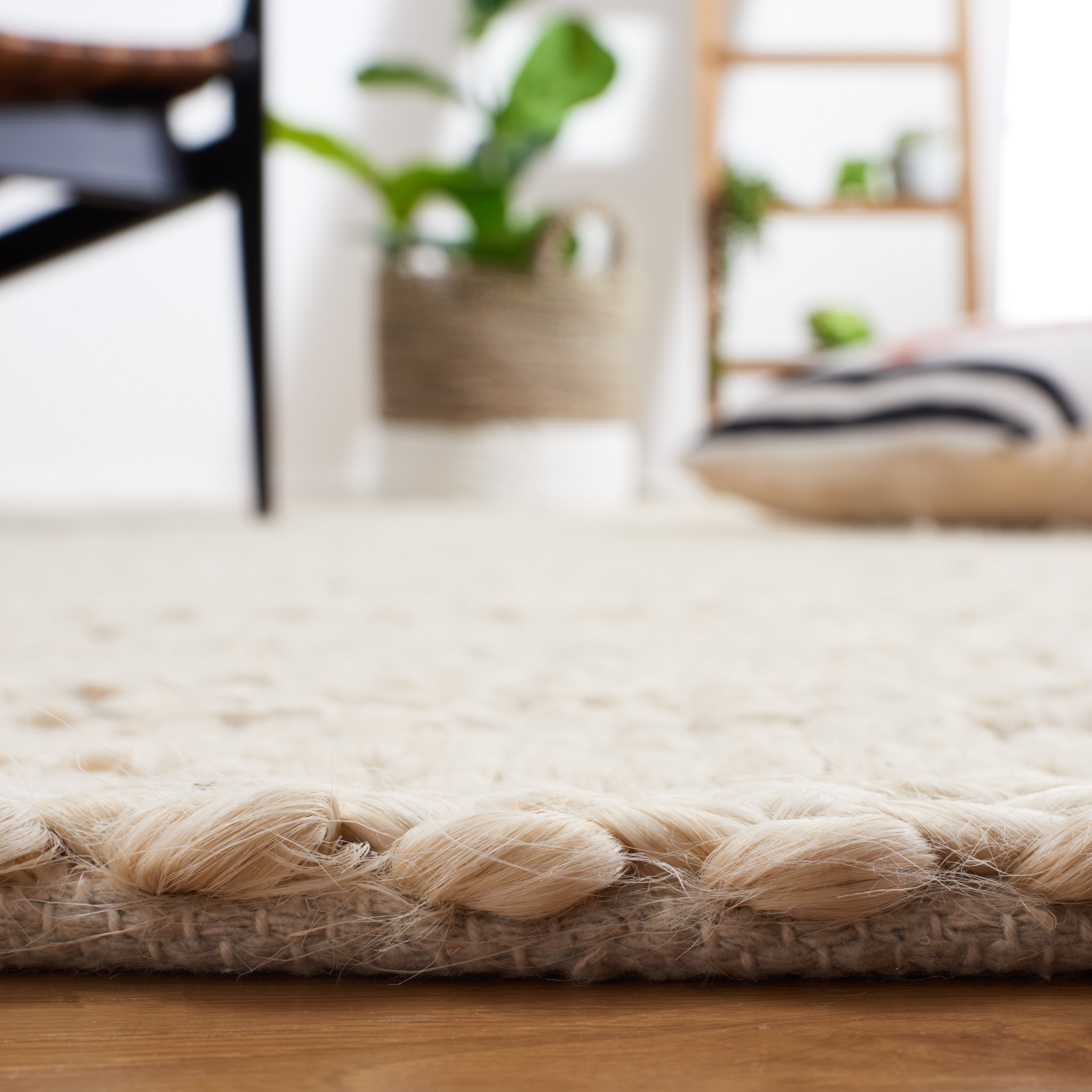 SAFAVIEH Natural Fiber Henrika Geometric Area Rug, Bleach, 10' x 10' Square