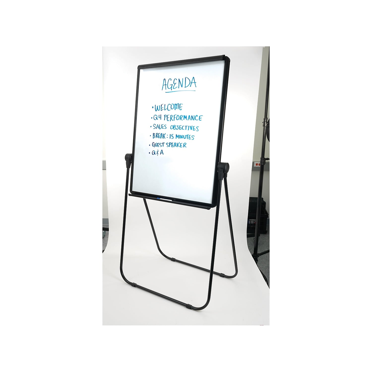 Staples Flip Chart Easel Black Steel (28216US/50444US) 61293-CC