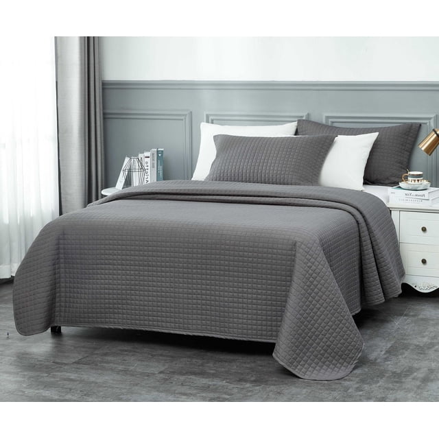 Millano Classic Quilt Set