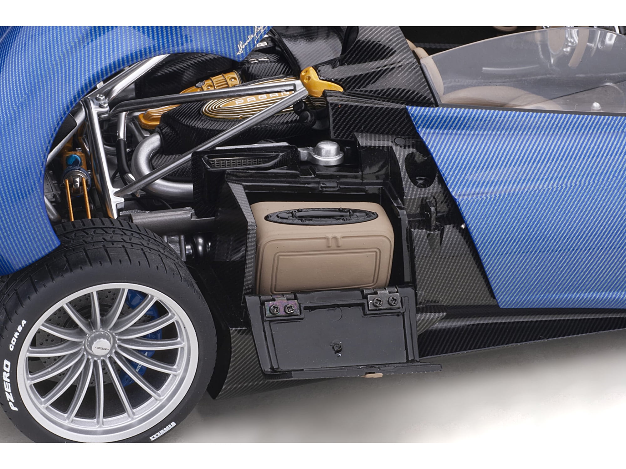 Pagani Huayra Roadster mit Lackschutz - sicher mit SIGNal Wrapping