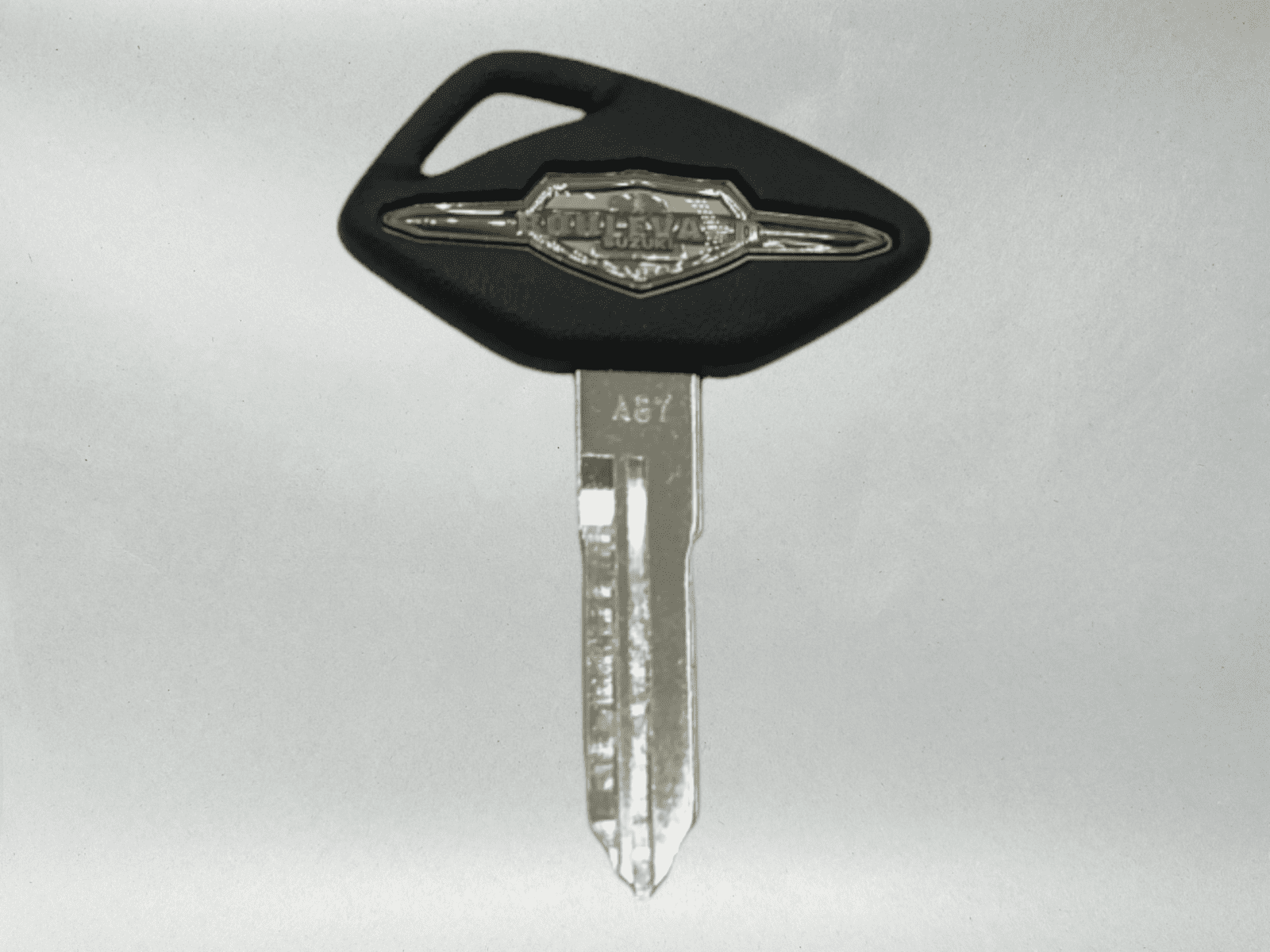 Suzuki OEM Boulevard C90 C109R C 90 M109 R T Ignition Key Blank 37146-10F00 1