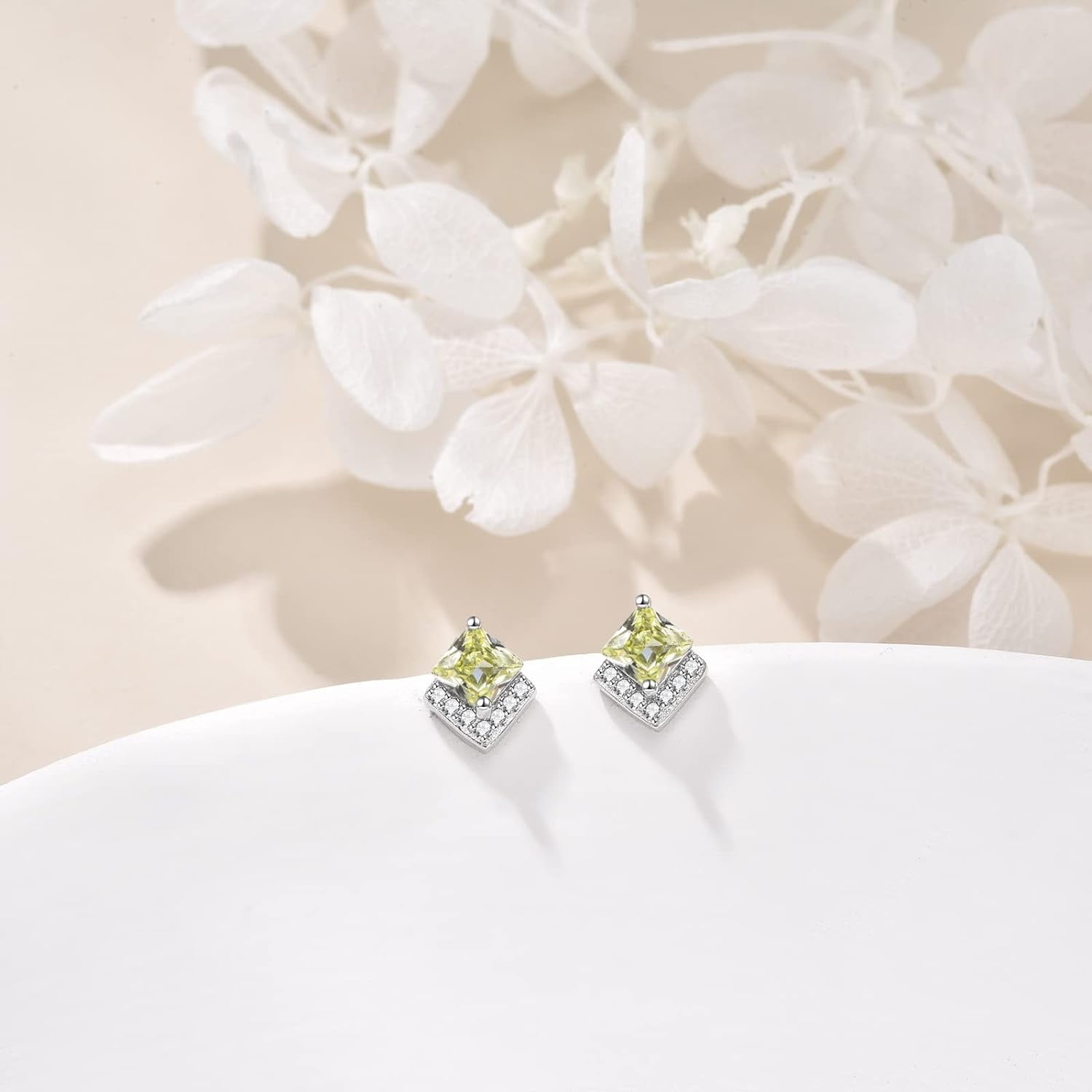 Birthstone Stud Earrings Sterling Silver Square Created Peridot Light Green Crystal August Earrings Cubic Zirconia Hypoallergenic Piercing Jewelry Small Gifts for Women Mothers
