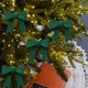 thumbnail image 1 of Decoración navideña con acentos festivos | Adorno de mesa navideño de 5 x 5 x 2 cm, tela verde, rojo y marrón | Decoración de temporada reutilizable para fiestas, reuniones, hogar, oficina y, 1 of 6