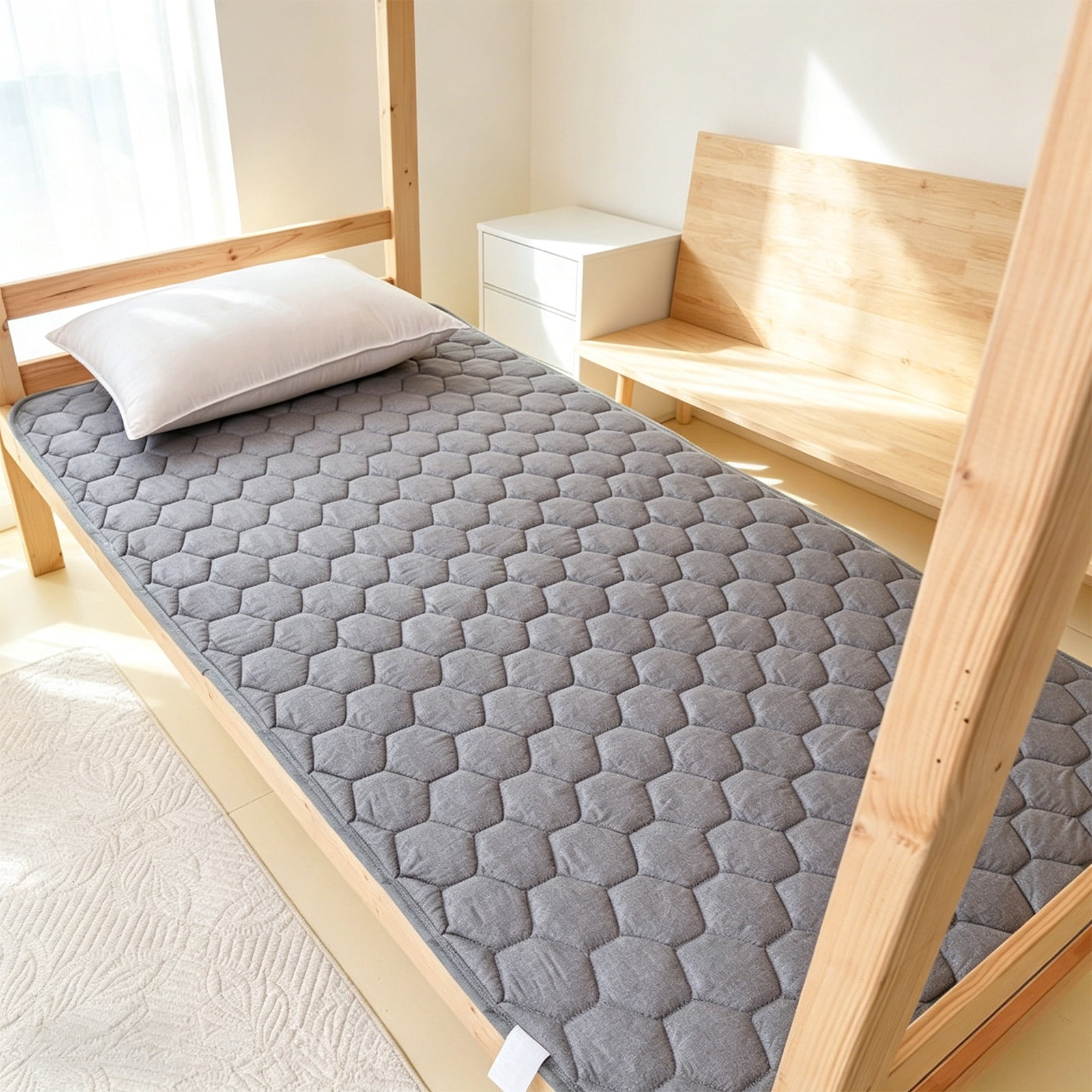 Mattress Protector Non Slip Thin Bed Pad Quilted Fitted Mattress Cover Washable Bed Topper Dorm Room Home Bedroom Guest Room Smooth Sleep Bedding Mattress Pad Twin Size Bedroom Mattress Pad Cover