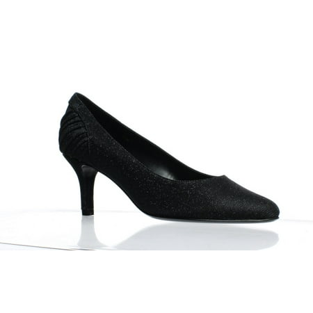 black pumps size 6