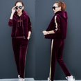 thumbnail image 5 of Ropa deportiva informal de terciopelo dorado para mujer, Jersey con capucha, chaleco grueso y cálido, conjuntos de tres piezas para Fitness al aire libre, invierno, 5 of 5