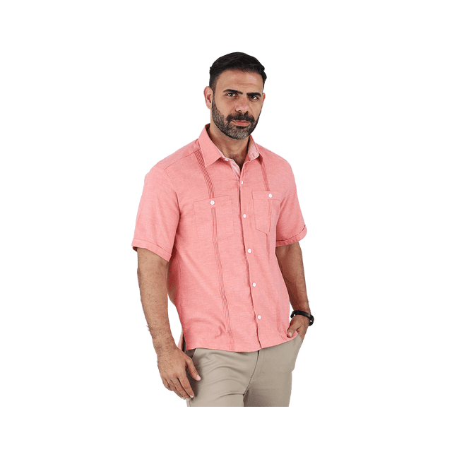 Camisa tipo Guayabera de manga corta para hombre marca Rams Cottons modelo Nales color Coral con doble bolsa alforzada y textura de lino