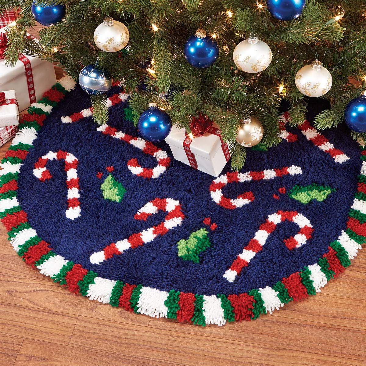Latch Hook Tree Skirt 