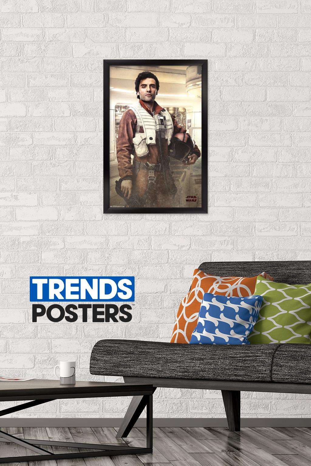 Star Wars: The Last Jedi - Poe Wall Poster, 14.725" x 22.375", Framed