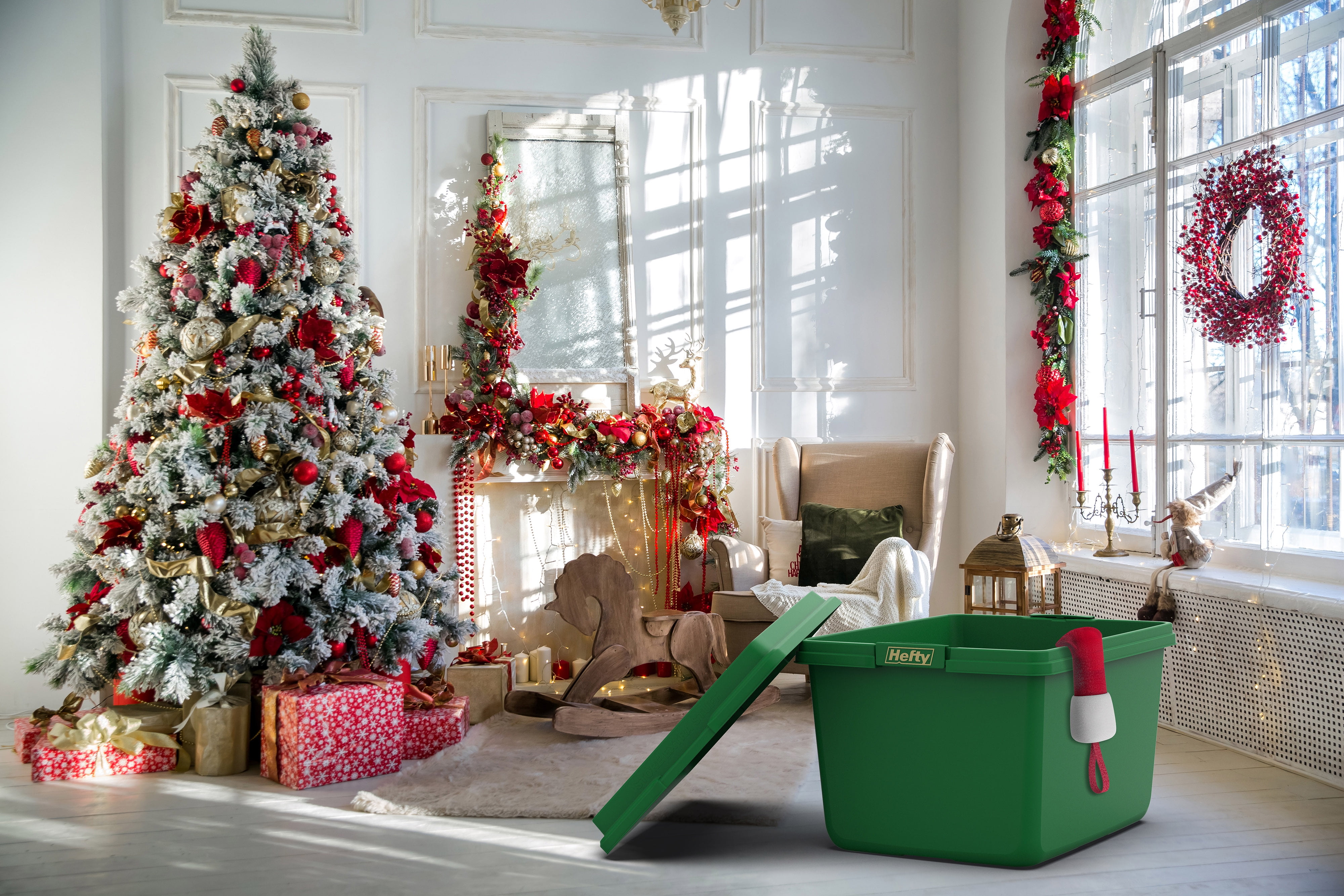 Hefty 18 Gallon Plastic Christmas Storage Container with HIRISE Lid, Holiday Green, Set of 6