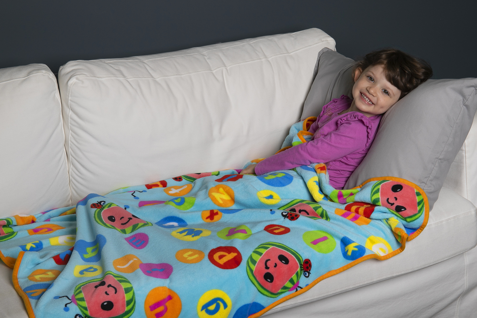 CoComelon Coral Plush Toddler Blanket, 40" x 50", Blue photo 4