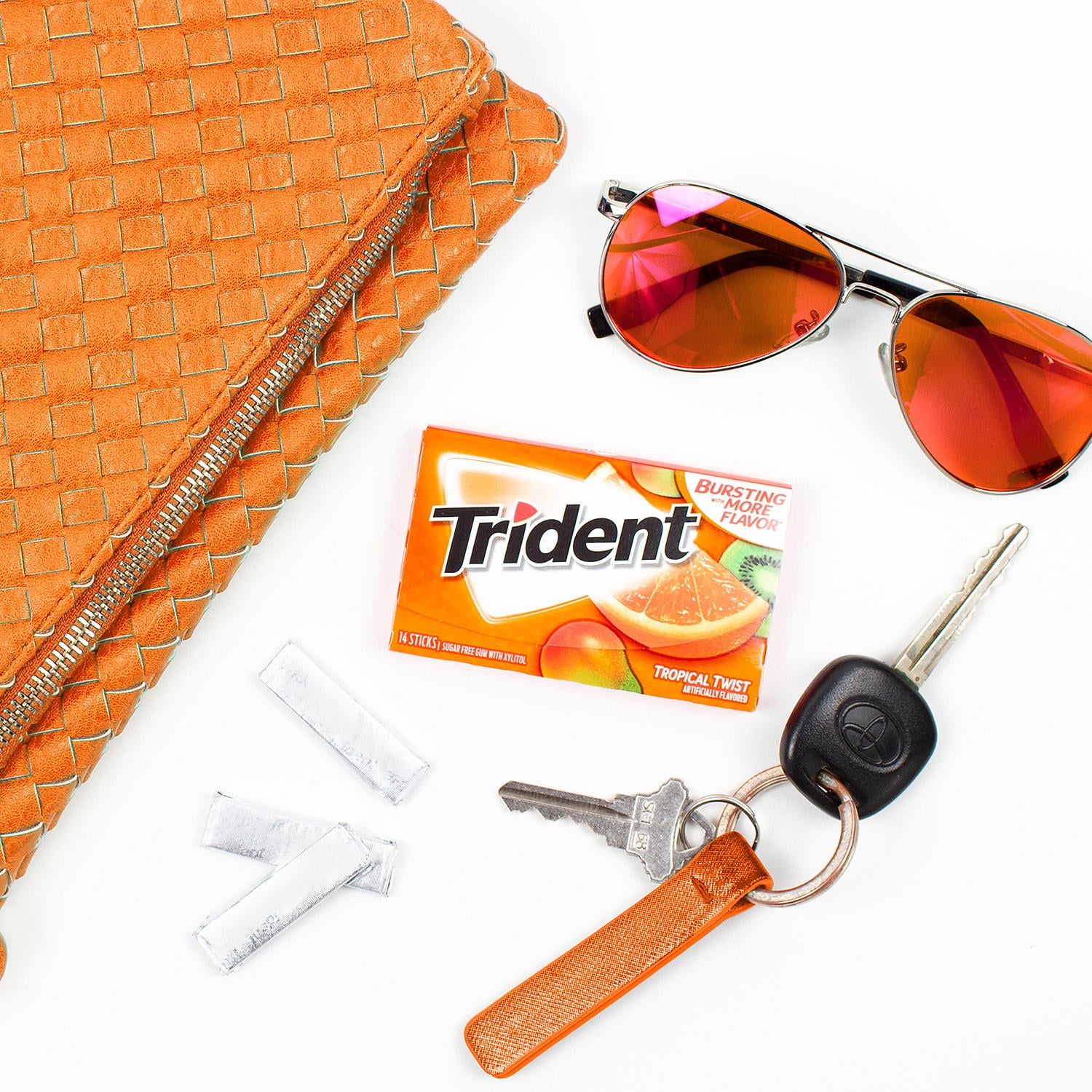 Trident Tropical Twist Sugar Free Gum, 15 Packs of 14 Pieces (210 Total Pieces)