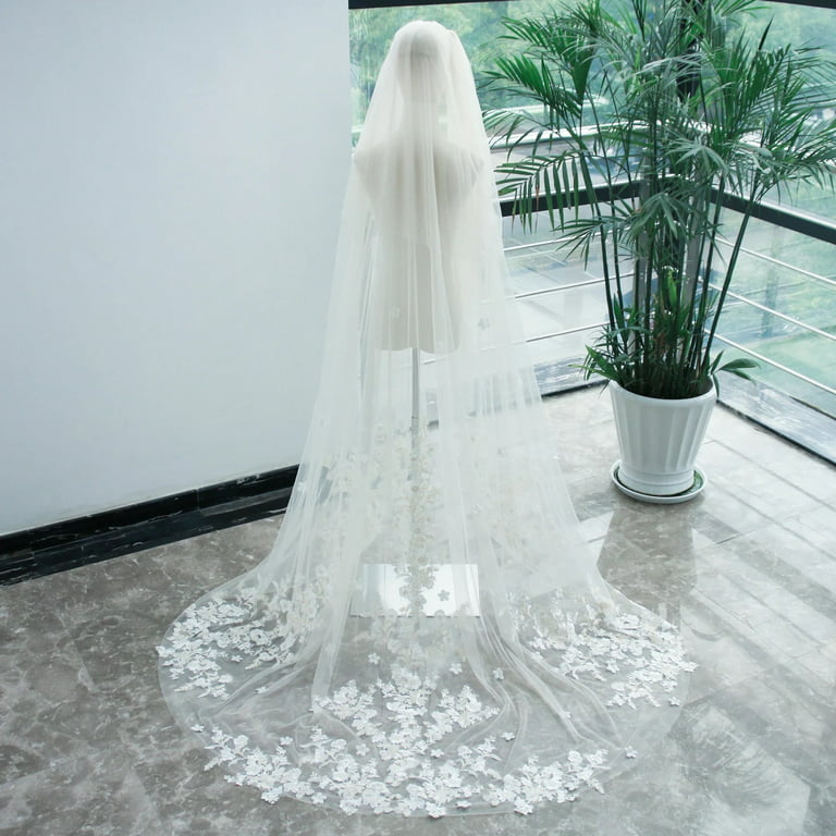 Gorgeous Lace Bridal Veil Floral Lace Wedding Veil with Champagne and White  Lace Long Chapel Veil All Lengths Available 14 Tier Flower Veil 