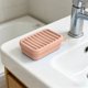 thumbnail image 5 of Jabonera de Silicona con Tapa, Autodrenante, para Baño y Cocina - Recipiente Antideslizante para Jabón En Barra con Tapa, Estuche de Viaje de Secado Rápido para Ducha, Camping y Caravana - 1 Unidad, 5 of 6
