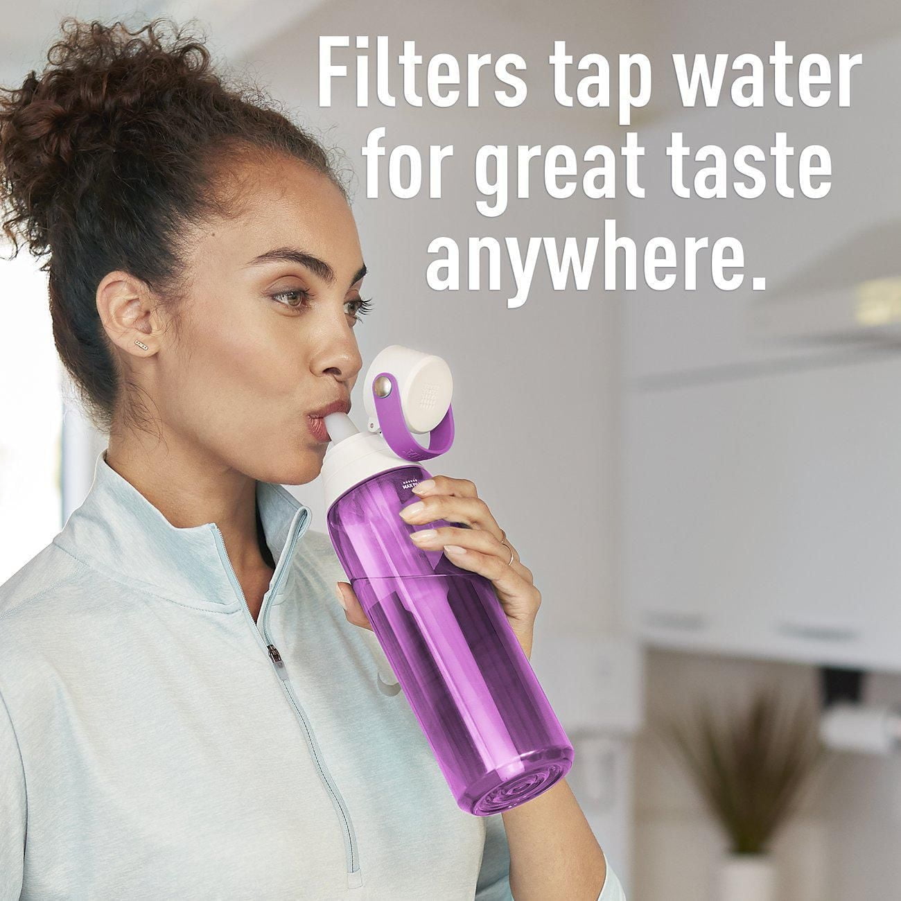 Système de filtration d’eau en bouteille haut de gamme sans BPA, de couleur saphir et d’une capacité de 768 mL avec 1 filtre avec 2 filtres pack bonus