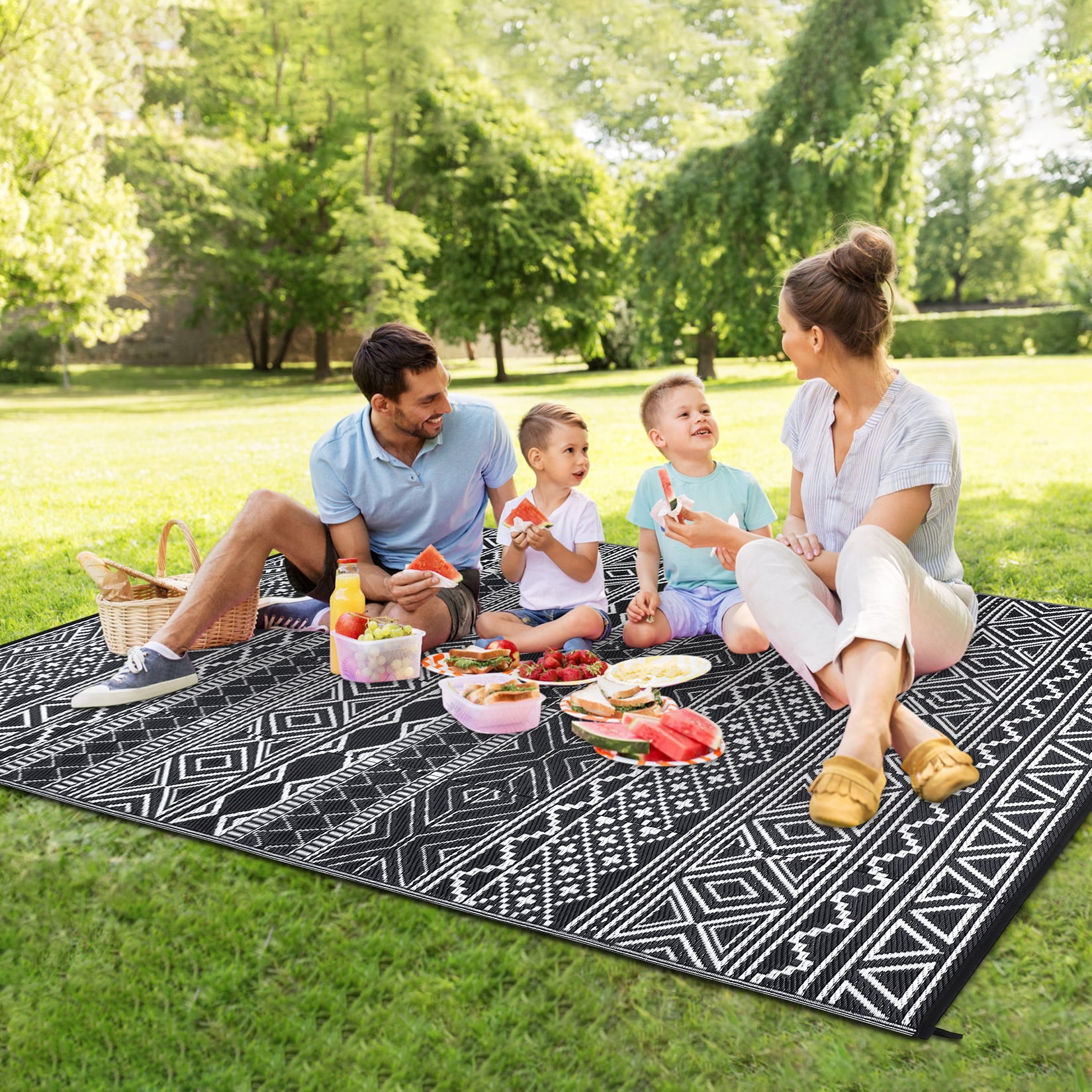 Garvee 5'x8' Plastic Outdoor Rugs, Bohemia Waterproof Straw Rug Reversible Indoor Outdoor Carpet for Patio Deck Porch Backyard Camping Picnic Beach, Black & White