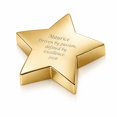 thumbnail image 3 of Pisapapeles Estrella Dorada Personalizado A & L Engraving 10x10x2,5 cm, 3 of 7