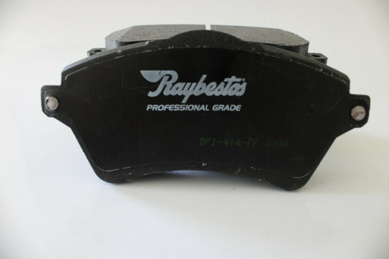 Raybestos PGD926M Professional Grade Semi-Metallic Disc Brake Pad Set
