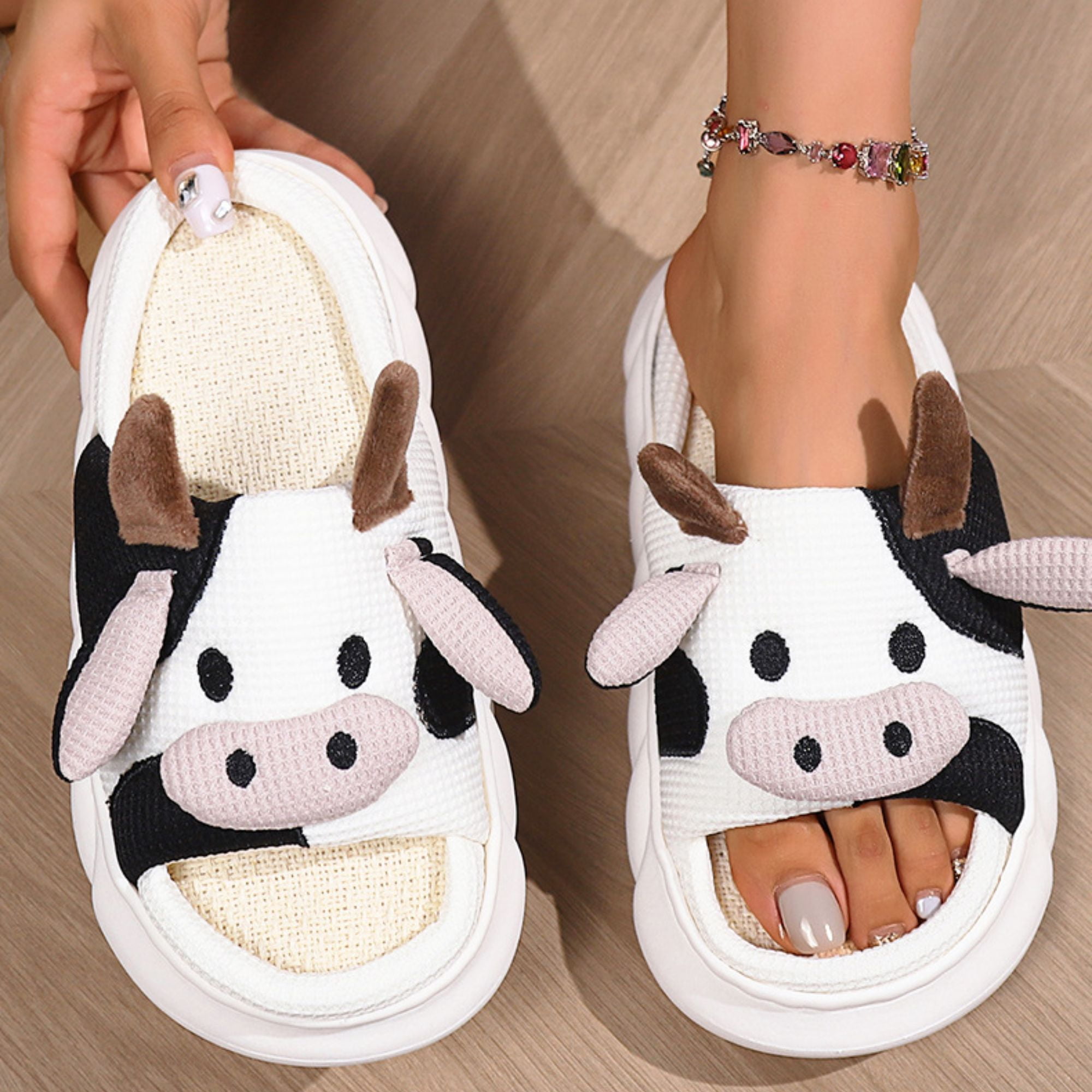 BERANMEY Open Toe Cute Cartoon Memory Foam Linen House Slippers for Women Indoor Outdoor Animal Slippers Womens Four Seasons Slippers for Women and Men Non-slip Flat Slides