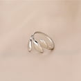 thumbnail image 2 of Anillo abierto ajustable con diseño de hoja para mujer, 2 of 7