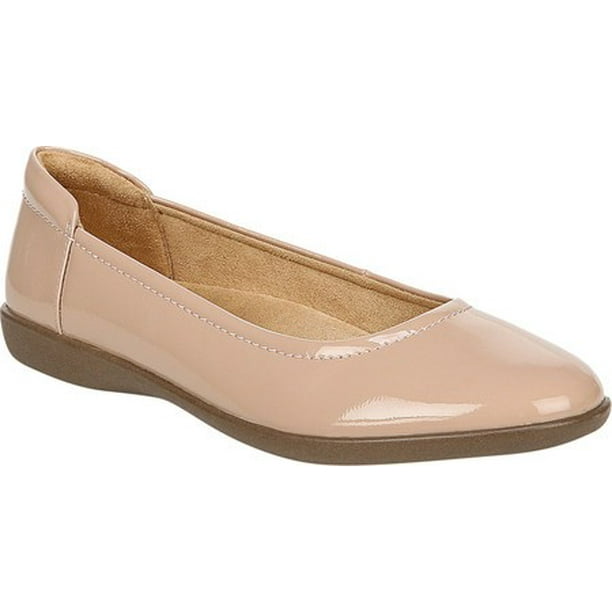 naturalizer flats flexy