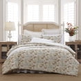 thumbnail image 1 of Set de edredón Queen Laura Ashley Bramble con estampado floral de algodón beige, 1 of 8
