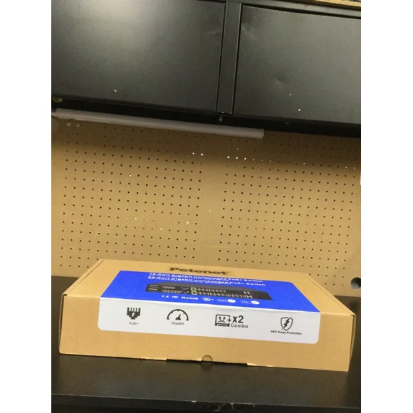 New PETENET 24-PORT GBE UNMANAGED POE +SWITCH PETENET SP026-24P-370.