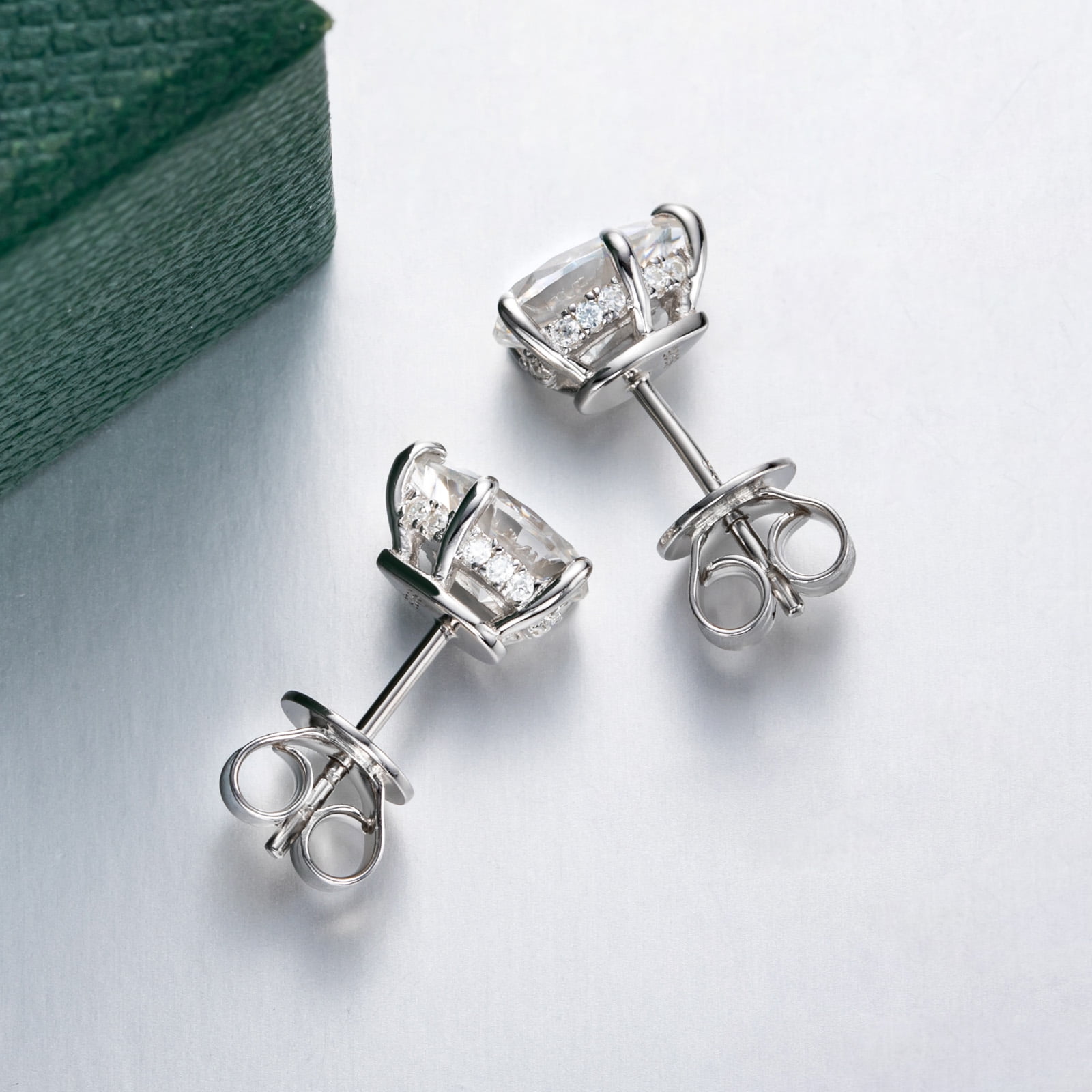 Bo.Dream Moissanite Stud Earrings for Women 2ct Pear Cut Lab Created Diamond S925 Sterling Silver
