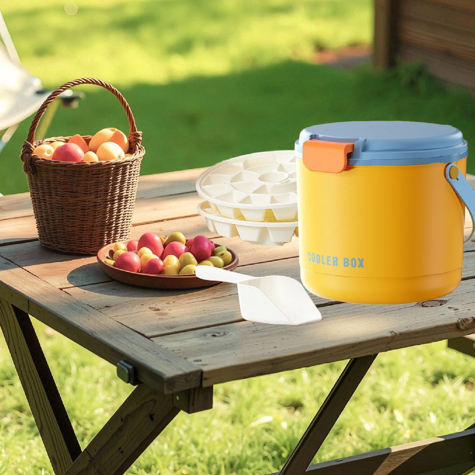 koolsoo Insulated Ice Bucket Ice Tray 2.6L with Lid and Handle Indoor Outdoor Box Storage Bin for BBQ Picnic Dining Restaurant Yellow