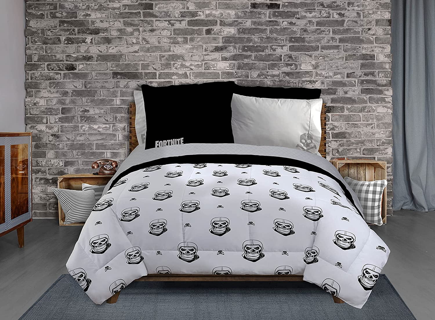 Fortnite Trooper Queen Comforter, Sheets & Shams (7 Piece Bed In A Bag