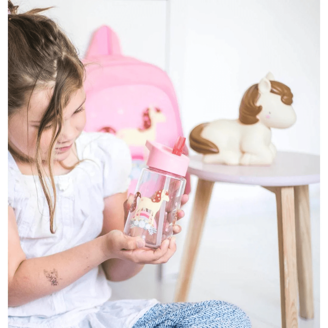 A Little Lovely Company - Veilleuse Cheval - Personnalisable avec Feuille d'Autocollants - Minuterie Éteint Après 15 Minutes - Lumière Douce pour Rêveries Équestres - Parfaite pour les Chambres d'Enfa