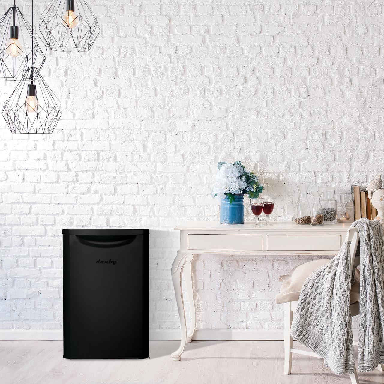 Danby 2.6 cu. ft. Compact Fridge in Matte Black (DAR026A2BDB)