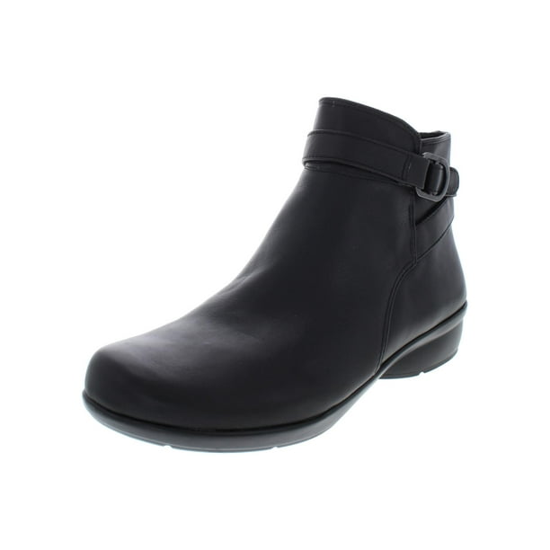naturalizer flat ankle boots