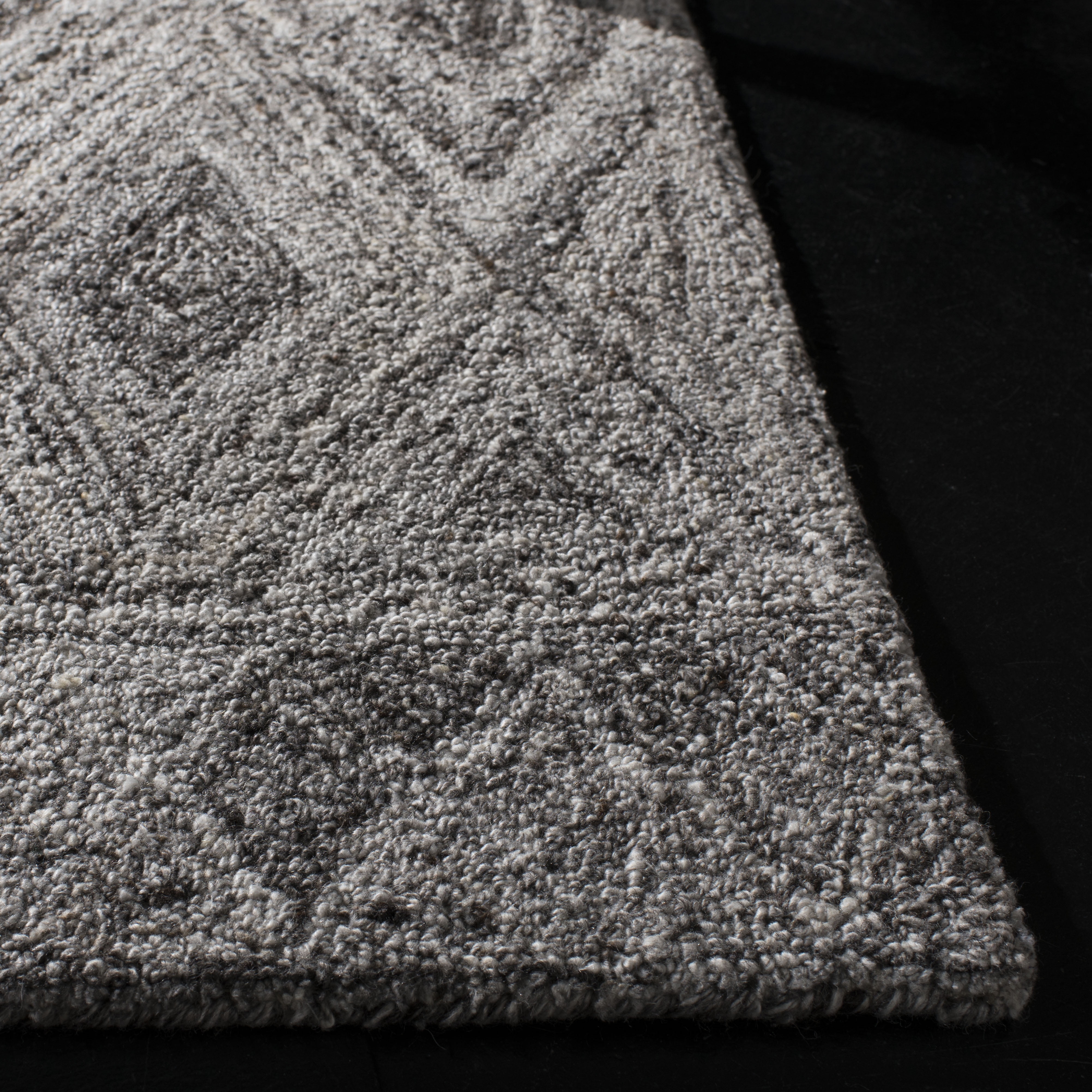 SAFAVIEH Abstract Keigh Geometric Runner Rug, Gray/Black, 2'3" x 8'