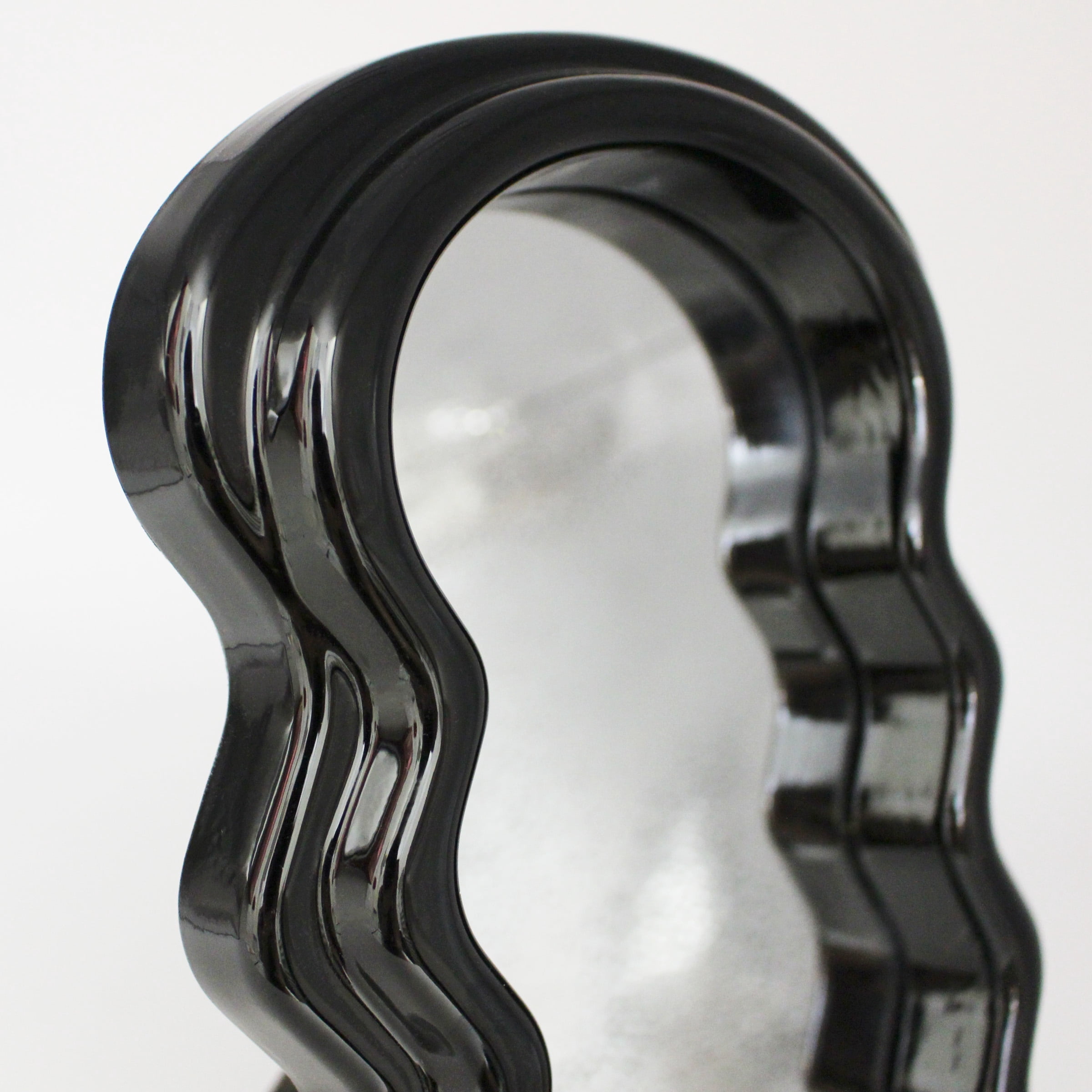 OneDesign Home Black Glossy Wavy Tabletop Mirror