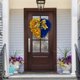 thumbnail image 4 of Corona de puerta delantera de girasol con bandera de Ucrania, decoración de primavera, casa de campo ucraniana para decoración de fiesta en el porche del hogar, 4 of 7