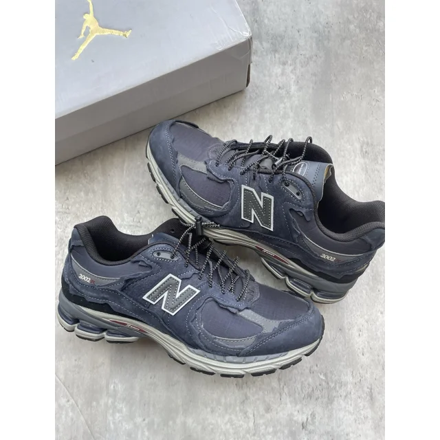 New Balance 2002R Men's Sneakers Blue/Gray Eclipse, Size 10.5