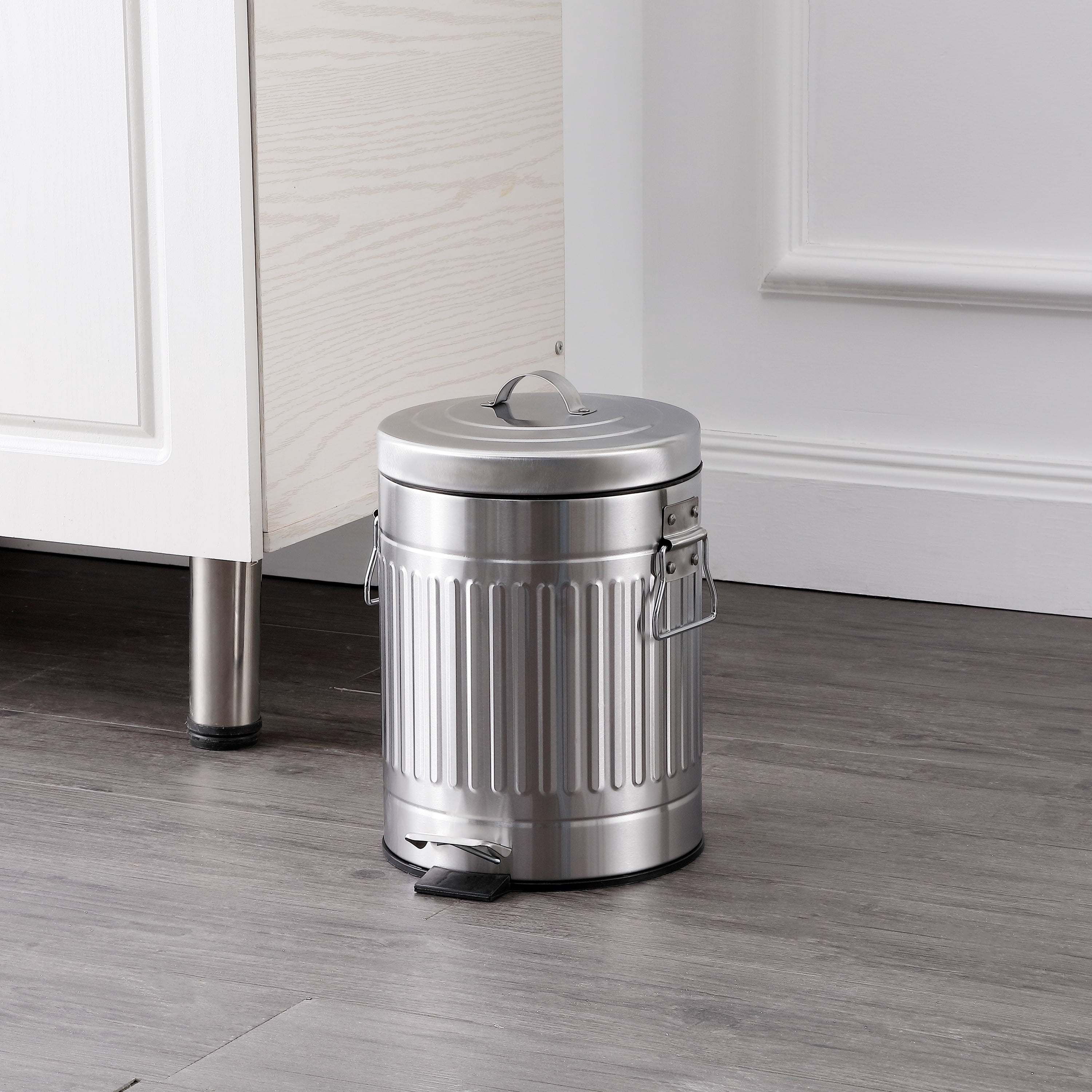 happimess Theo Retro 8-Gallon Step Trash Can with Soft-Close Lid and FREE Mini Trash Can, Platinum Silver, HPM1018E