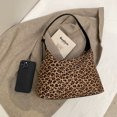 thumbnail image 2 of Bolso Hombro para Mujer Mano A La Ante Sintético Gran Capacidad Otoño E Invierno, 2 of 9