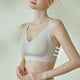 thumbnail image 4 of Sujetador sin aros para yoga y dormir con hebilla frontal y bordes de encaje para mujer - Nailon/spandex, 4 of 6