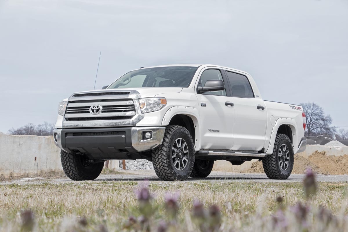 Rough Country 3" Leveling Lift Kit (fits) 2007-2020 Tundra 2WD | Suspension System | 87001