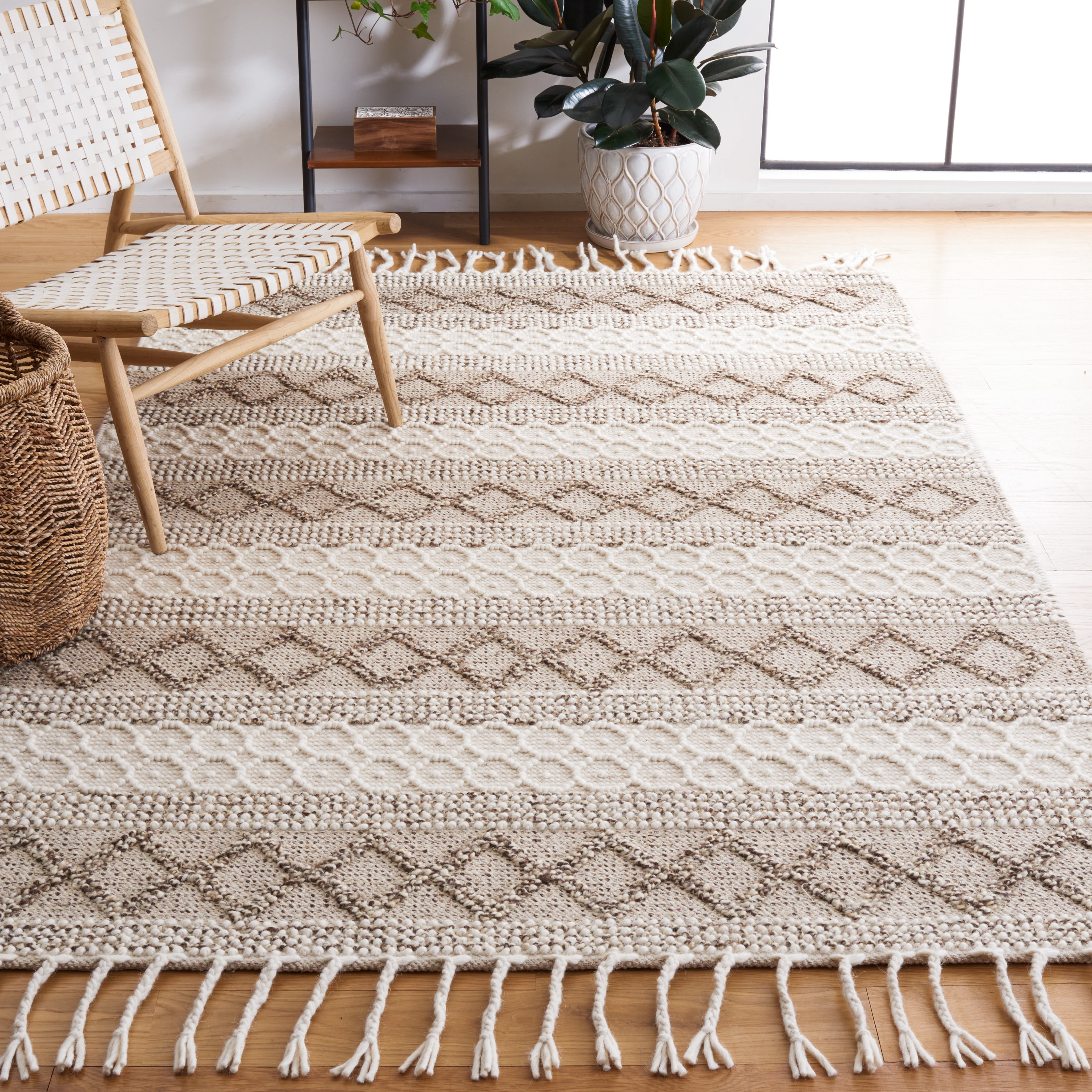 SAFAVIEH Natura Siofra Geometric Striped Area Rug, Ivory/Brown, 3' x 5'