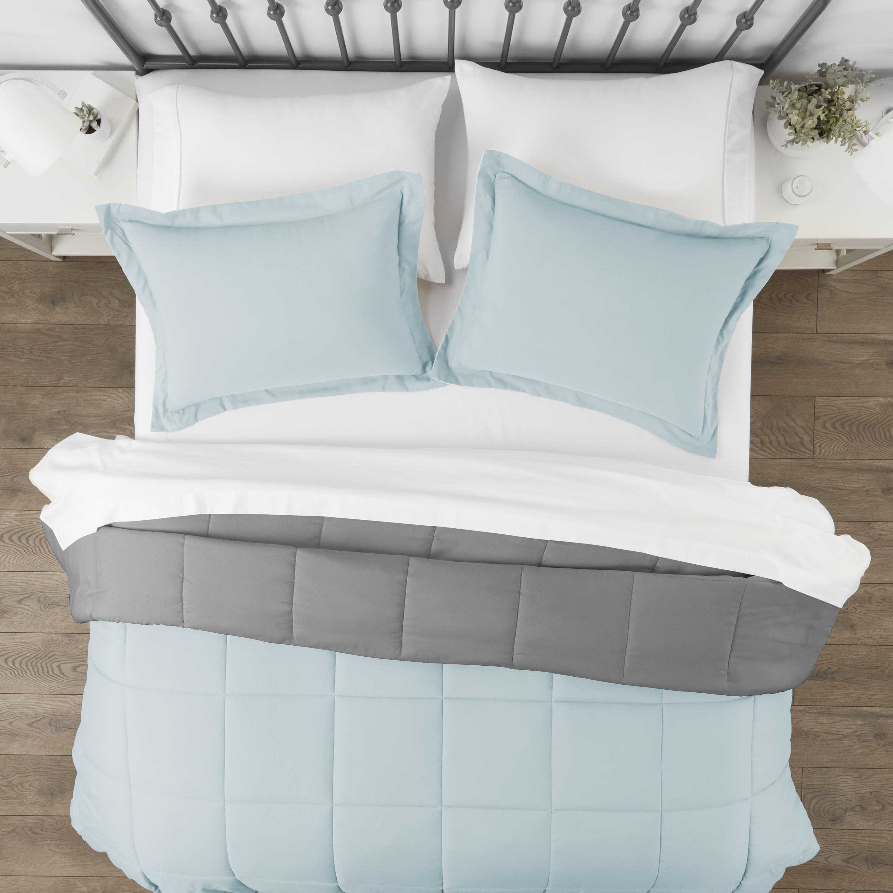 Noble Linens Soft 3-Piece Aqua & Gray Reversible All Season Lightweight Down Alternative Comforter Set, King/Cal King