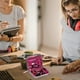 thumbnail image 3 of Estuche de transporte compacto para herramientas de reparación del hogar, juego de destornilladores multiusos con cinta métrica retráctil y nivel de burbuja para mujeres, 3 of 5