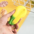 thumbnail image 3 of Juguetes para aliviar el estrés para niños y adultos - Juguetes blandos de plátano que crece lentamente para la ansiedad, la concentración y el juego sensorial, 3 of 9
