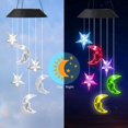 thumbnail image 4 of Carillón de viento LED con energía solar que cambia de color en espiral, decoración romántica para exteriores para patio, jardín con gancho (luna y estrella), 4 of 5