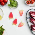 thumbnail image 2 of 10 Pcs Simulation Fruits Demi-Fraises Accessoires Photographie Modèles de Fraises, 2 of 7