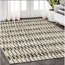HomeRoots 575457 5 x 8 ft. Geometric Rectangle Area Rug, Beige & Black